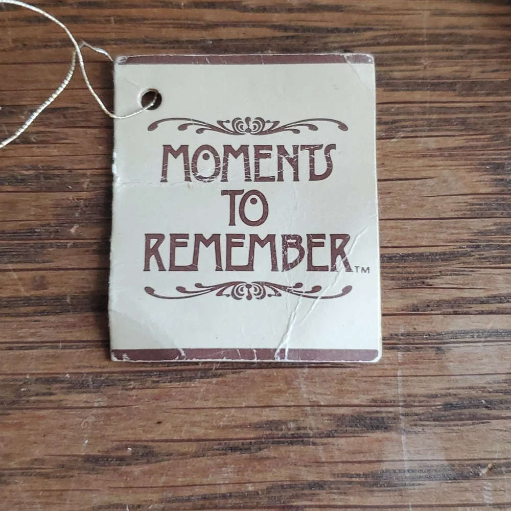 Vintage 1981 "Moments to Remember" Nite-Nite by Wallace Berrie & Co. Inc #3308 - Picture 5 of 7